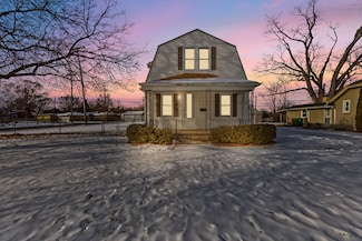 23013 Melrose Ave, Eastpointe, MI 48021