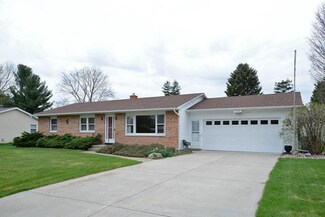 5722 E Brenda Ln, Kalamazoo, MI 49004