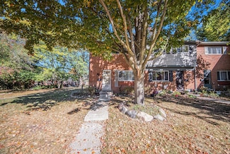 3342 Williamsburg Rd, Ann Arbor, MI 48108