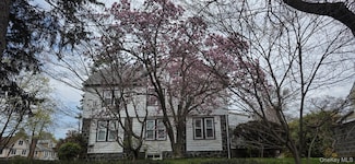 34-11 211th St, Flushing, NY 11361