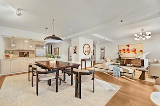212 E 95th St, New York, NY 10128
