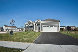 162 Edmonds Dr, Commercial Point, OH 43116