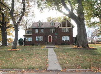 222 W Grant St, Clarinda, IA 51632