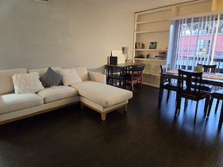 1901 S Voss Rd Unit 33, Houston, TX 77057