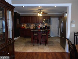 1320 E 11th St, Crum Lynne, PA 19022