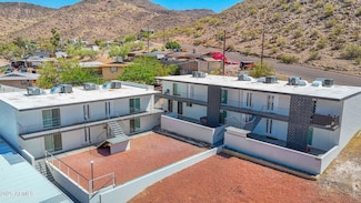1302 W Becker Ln, Phoenix, AZ 85029