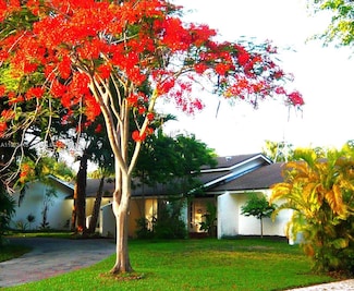 17123 SW 78th Place, Palmetto Bay, FL 33157