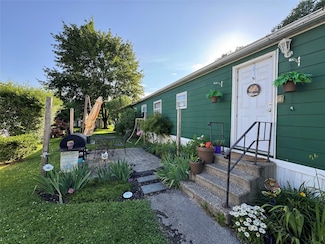 621 Sheafe Rd, Poughkeepsie, NY 12601
