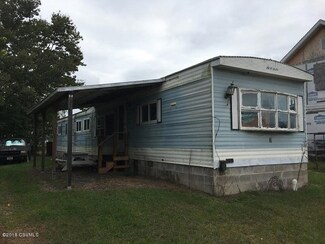 360362 N Oak St, Berwick, PA 18603