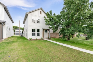 1226 Elm Ct, Runaway Bay, TX 76426