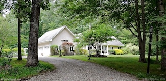 115 Center Rd, Woodstock, CT 06281