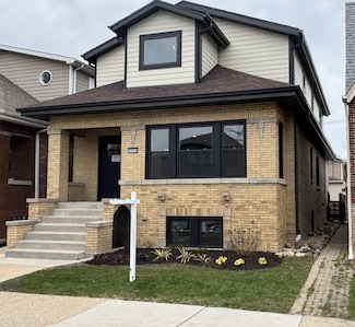 5524 W Byron St, Chicago, IL 60641