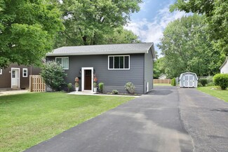 675 Plymouth St, Worthington, OH 43085