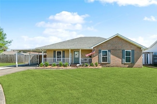 342 River Village Dr, Destrehan, LA 70047