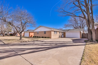 5439 42nd St, Lubbock, TX 79414
