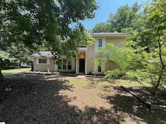 110 Wendfield Dr, Travelers Rest, SC 29690