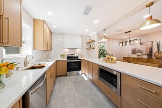 10528 Swallow Ln, Dallas, TX 75218