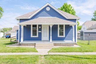 610 W 5th St, Rushville, IN 46173