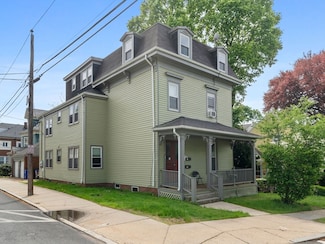 33 Franklin St, Chelsea, MA 02150