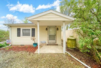 7517 Lake Dr, Reading, MI 49274