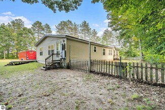 4348 S Grandview Hwy, Harrietta, MI 49638