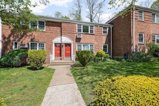 226-41 Kingsbury Ave Unit B, Oakland Gardens, NY 11364