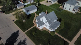 503 N 6th St, Lake City, MN 55041