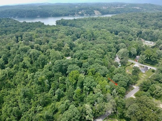 13747 Lillard Rd, Soddy Daisy, TN 37379