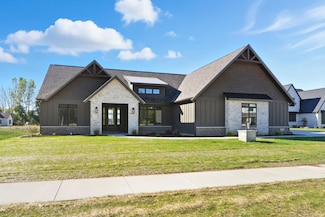 1353 Cascata Trail, Huntertown, IN 46748