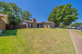 3828 Aspenwood Dr, Bedford, TX 76021