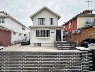 1560 W 2nd St, Brooklyn, NY 11204