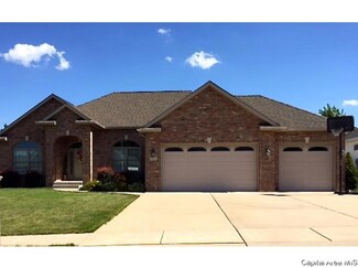1404 Old Crows Way, Springfield, IL 62712