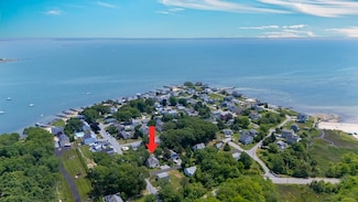 6 North Rd, Mattapoisett, MA 02739