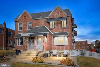 845 Glenn St, Philadelphia, PA 19115