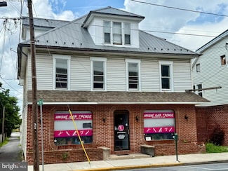23 S Carlisle St Unit 201, Greencastle, PA 17225