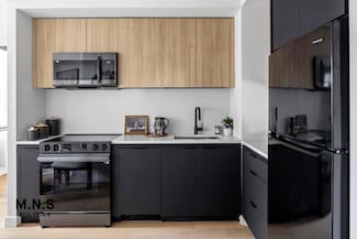 11 Ocean Pkwy Unit 1004, Windsor Terrace, NY 11218