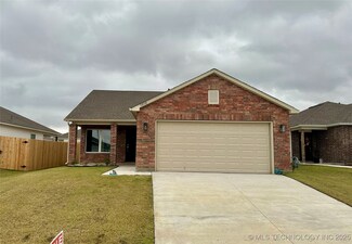 1010 W Fargo Rd, Claremore, OK 74019