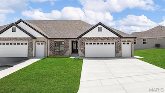 227 Pierce View Cir Unit 29B, Wentzville, MO 63385