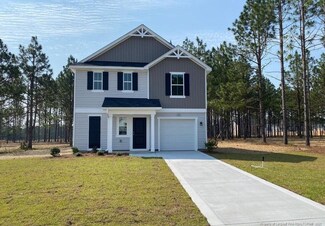 256 Desert Orchid Cir, Raeford, NC 28376