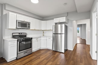 1102 Avenue C Unit 3, Bayonne, NJ 07002