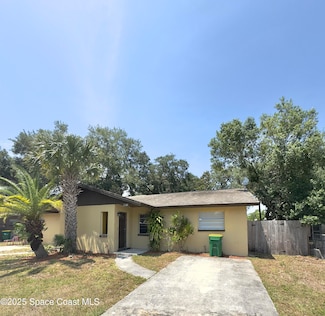 2466 Uranus Dr, Cocoa, FL 32926