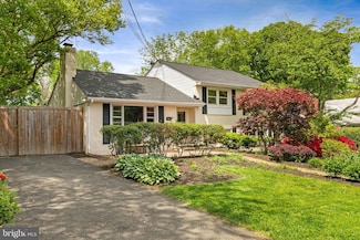 7024 Statendam Ct, McLean, VA 22101