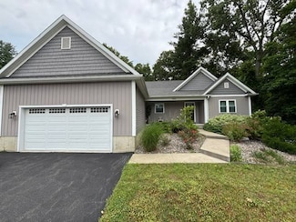 669 Watervliet Shaker Rd, Latham, NY 12110