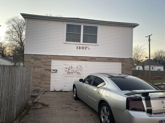 1307 N Market St, Champaign, IL 61820