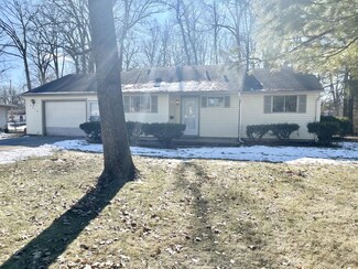2414 Priscilla Ln, Fort Wayne, IN 46806