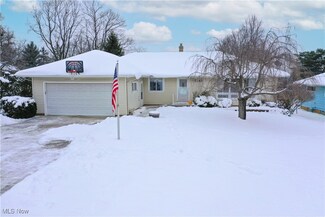 3140 Melody Ln, Cleveland, OH 44134