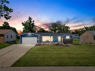 21 Edgeland Dr, Marshalltown, IA 50158