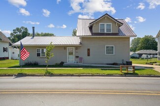 506 S Main St, Maquoketa, IA 52060