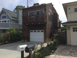 440 35th Ave, Santa Cruz, CA 95062