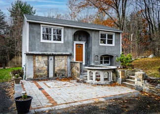 127 School Hill Rd, Goshen, CT 06756